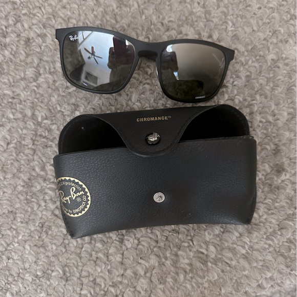 Ray-Ban Chromance Sunglasses with Black Case - Picture 1 of 4